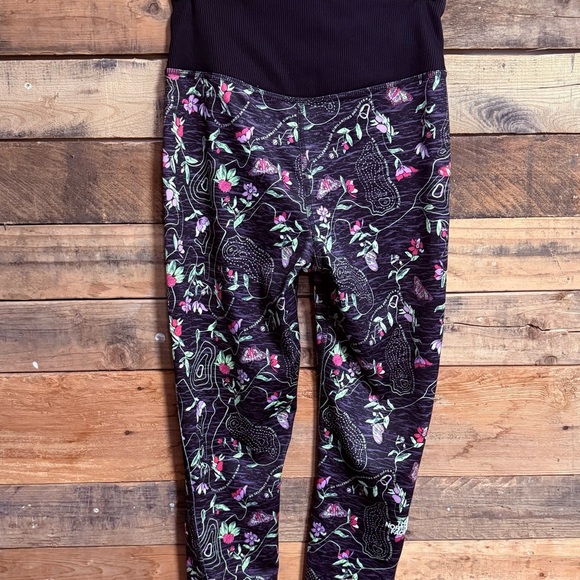 NWOT The North Face Black Floral Women's Leggings - Picture 2 of 5